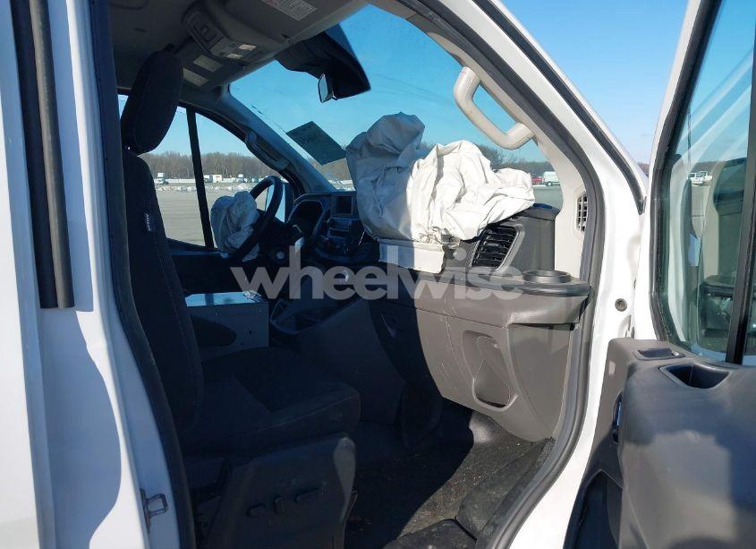 Photo 5 of 2022 Ford Transit-150 (VIN 1FTYE1Y81NKA62166)