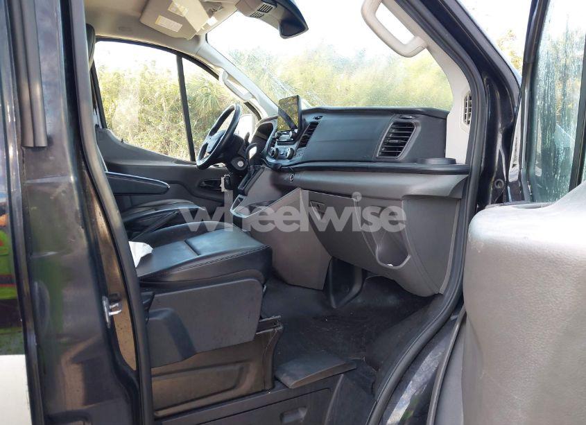 Photo 5 of 2020 Ford Transit-150 (VIN 1FTYE1Y86LKA36739)