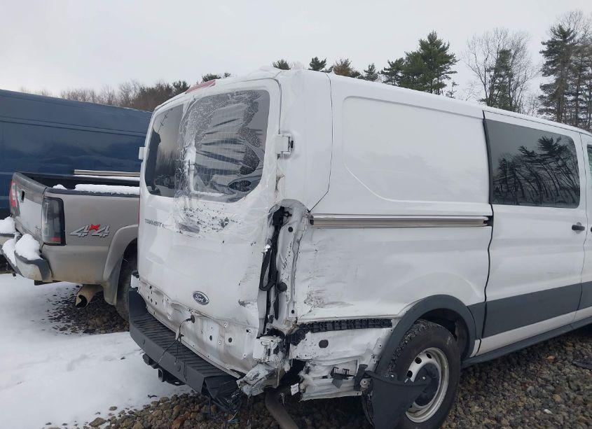 Photo 6 of 2022 Ford Transit-150 (VIN 1FTYE1Y87NKA62172)
