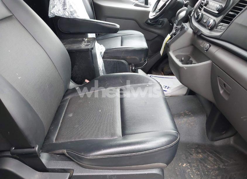 Photo 5 of 2021 Ford Transit-150 (VIN 1FTYE1Y89MKA73673)