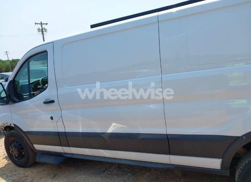 Photo 14 of 2022 Ford Transit-150 (VIN 1FTYE1YG6NKA04514)