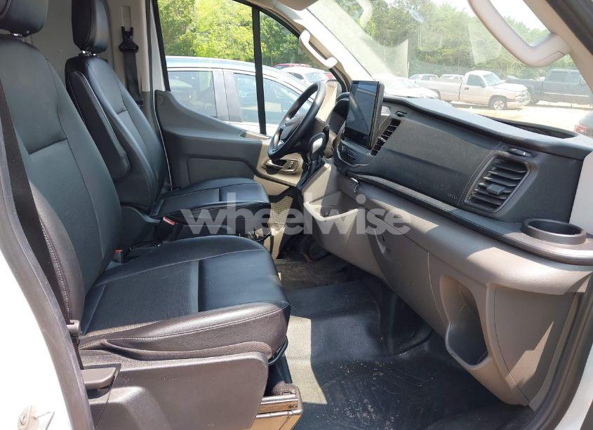 Photo 5 of 2022 Ford Transit-150 (VIN 1FTYE1YG6NKA04514)
