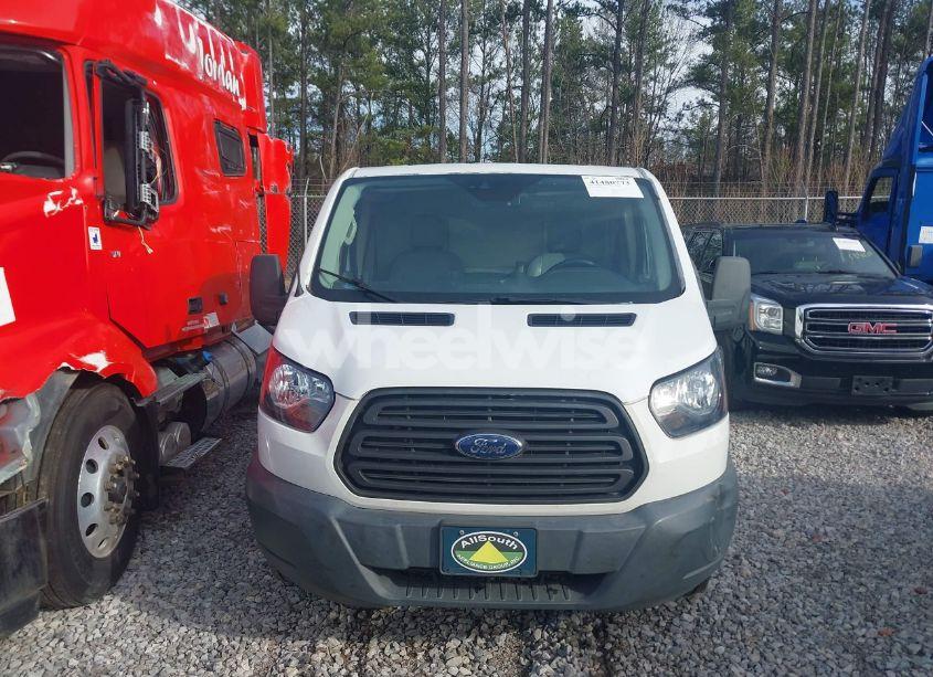 Photo 12 of 2018 Ford Transit-150 (VIN 1FTYE1YM0JKA30784)