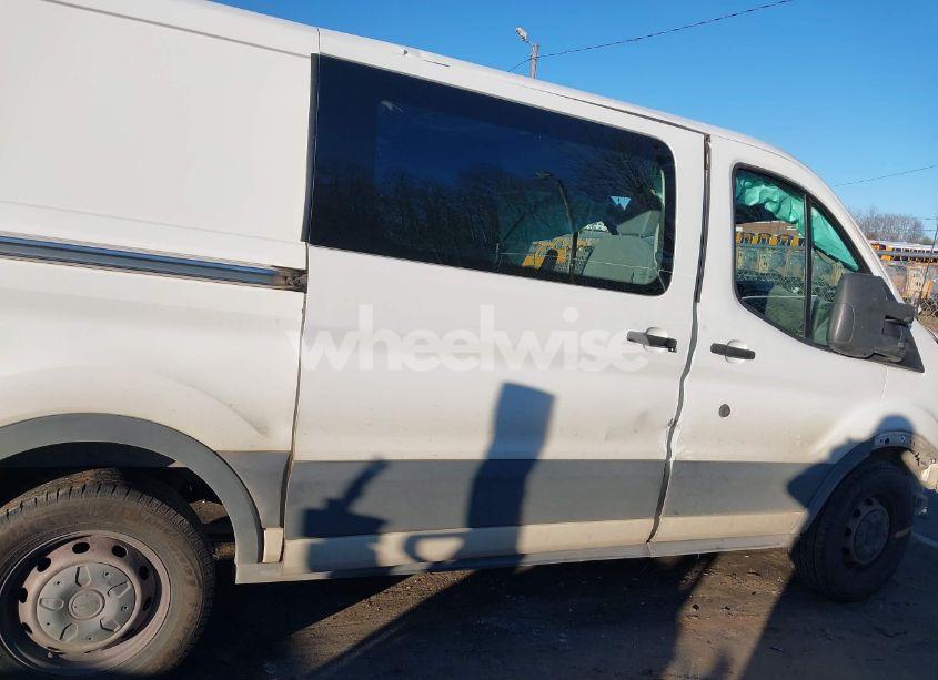 Photo 12 of 2016 Ford Transit-150 (VIN 1FTYE1YM1GKA21679)