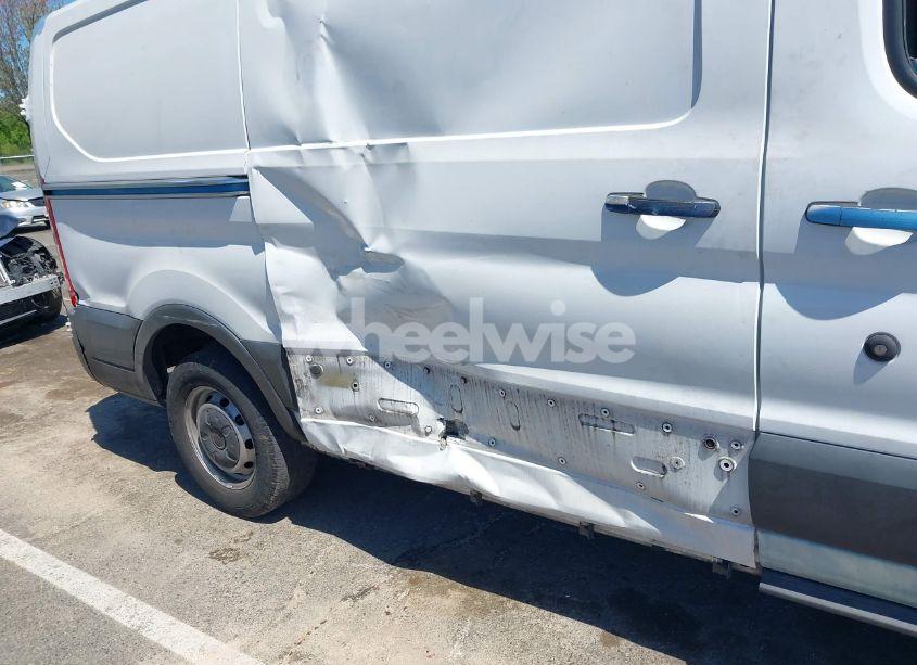 Photo 6 of 2016 Ford Transit-150 (VIN 1FTYE1YM2GKA21514)