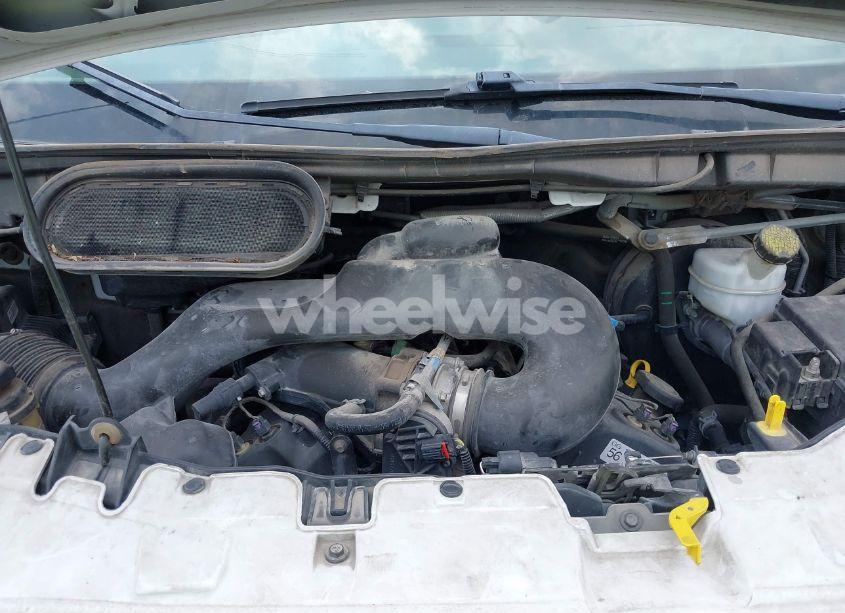 Photo 10 of 2019 Ford Transit-150 (VIN 1FTYE1YM2KKA11865)