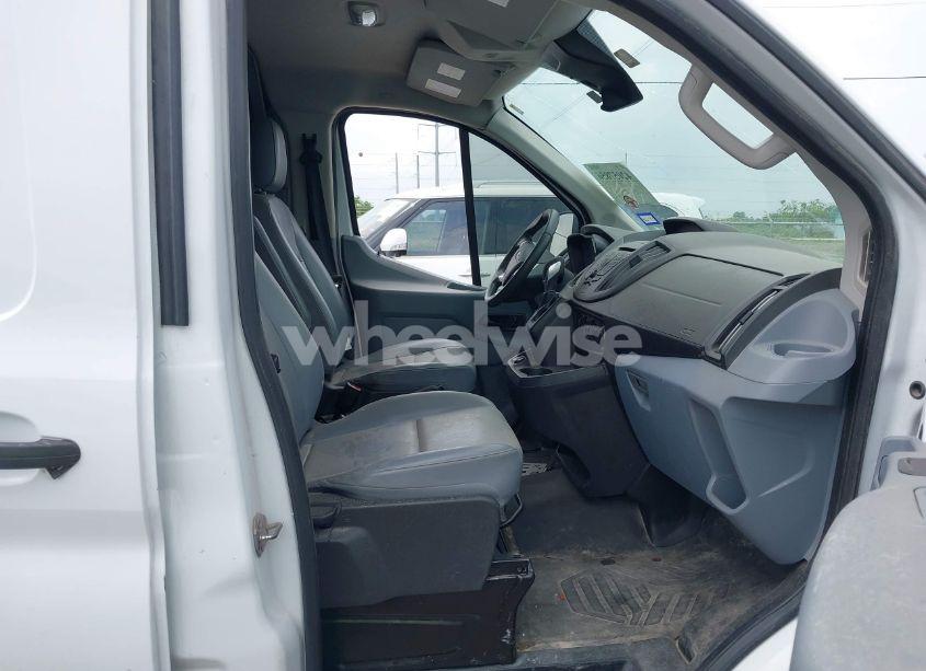 Photo 5 of 2019 Ford Transit-150 (VIN 1FTYE1YM2KKA11865)