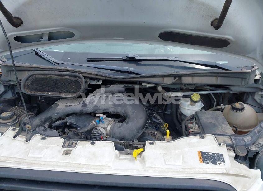 Photo 10 of 2019 Ford Transit-150 (VIN 1FTYE1YM2KKB45887)