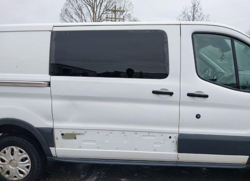 Photo 13 of 2016 Ford Transit-150 (VIN 1FTYE1YM3GKA50164)