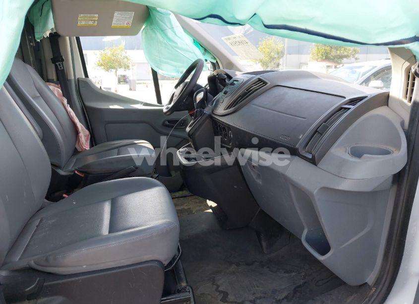 Photo 5 of 2018 Ford Transit-150 (VIN 1FTYE1YM3JKA17401)