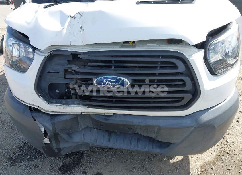 Photo 6 of 2018 Ford Transit-150 (VIN 1FTYE1YM3JKA17401)