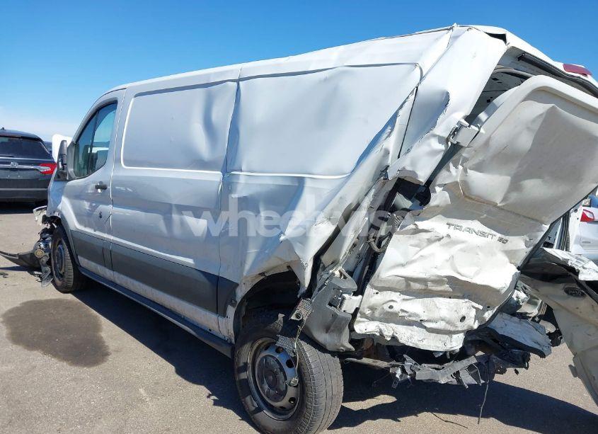 Photo 3 of 2018 Ford Transit-150 (VIN 1FTYE1YM3JKB34752)