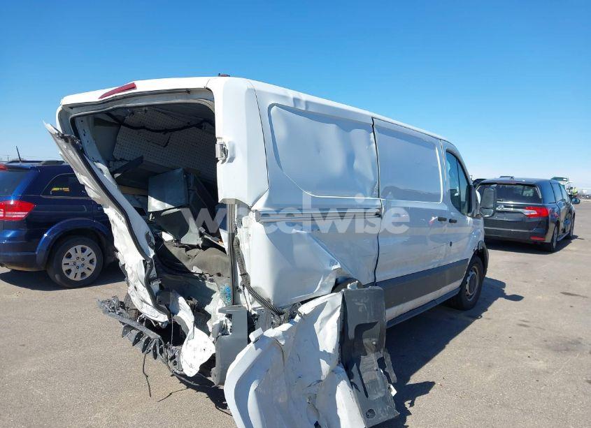 Photo 4 of 2018 Ford Transit-150 (VIN 1FTYE1YM3JKB34752)