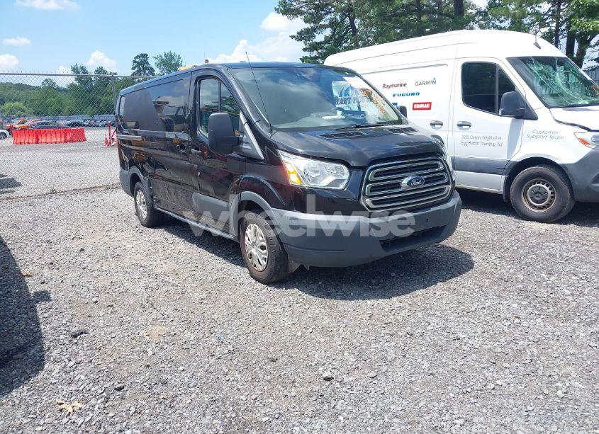 2017 Ford Transit-150 (VIN 1FTYE1YM5HKA48028) main photo