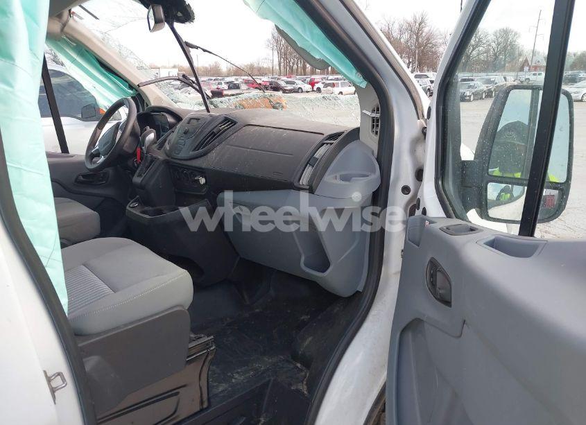 Photo 5 of 2019 Ford Transit-150 (VIN 1FTYE1YM5KKB72601)