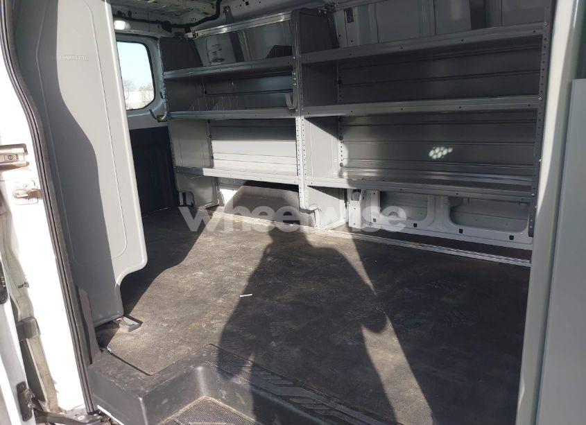 Photo 7 of 2019 Ford Transit-150 (VIN 1FTYE1YM5KKB72601)