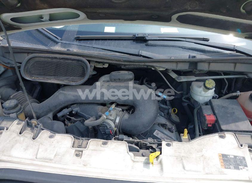 Photo 10 of 2018 Ford Transit-150 (VIN 1FTYE1YM6JKB20389)