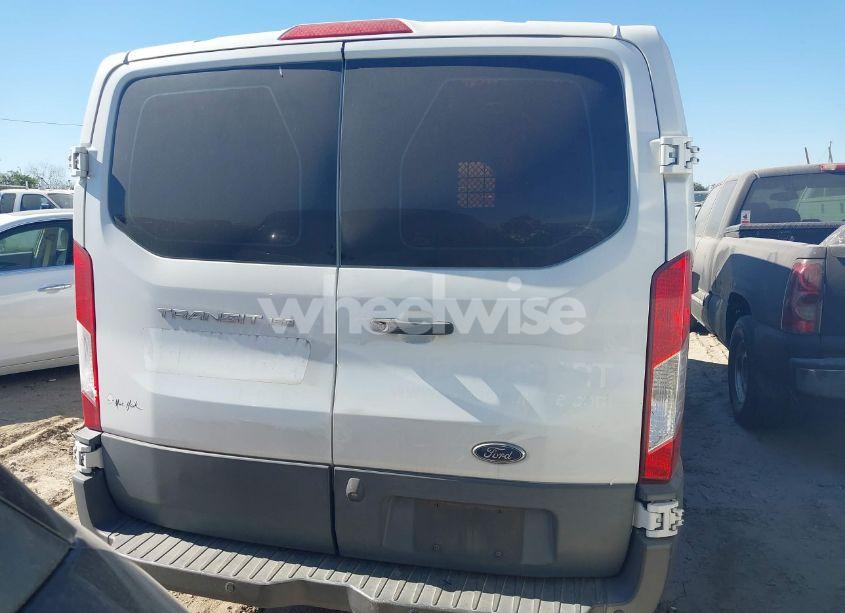 Photo 16 of 2018 Ford Transit-150 (VIN 1FTYE1YM6JKB20389)