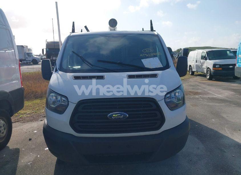 Photo 6 of 2019 Ford Transit-150 (VIN 1FTYE1YM6KKA53164)