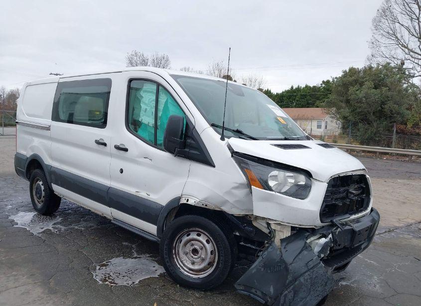 2016 Ford Transit-150 (VIN 1FTYE1YM7GKB38392) main photo