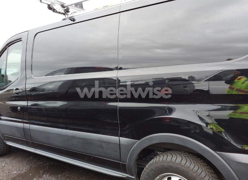 Photo 15 of 2019 Ford Transit-150 (VIN 1FTYE1YM7KKA41525)