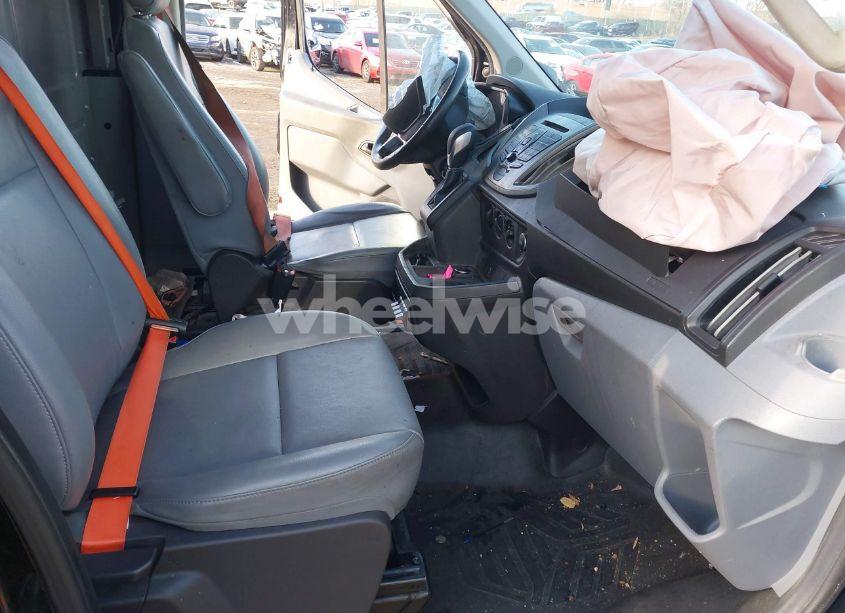 Photo 3 of 2019 Ford Transit-150 (VIN 1FTYE1YM8KKA78213)