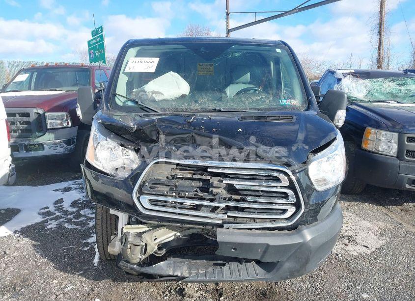 Photo 9 of 2019 Ford Transit-150 (VIN 1FTYE1YM8KKA78213)