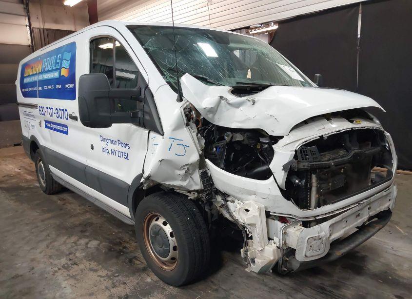 2016 Ford Transit-150 (VIN 1FTYE1YM9GKB22548) main photo