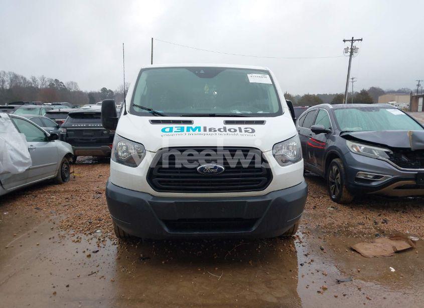 Photo 12 of 2018 Ford Transit-150 (VIN 1FTYE1YM9JKB54102)