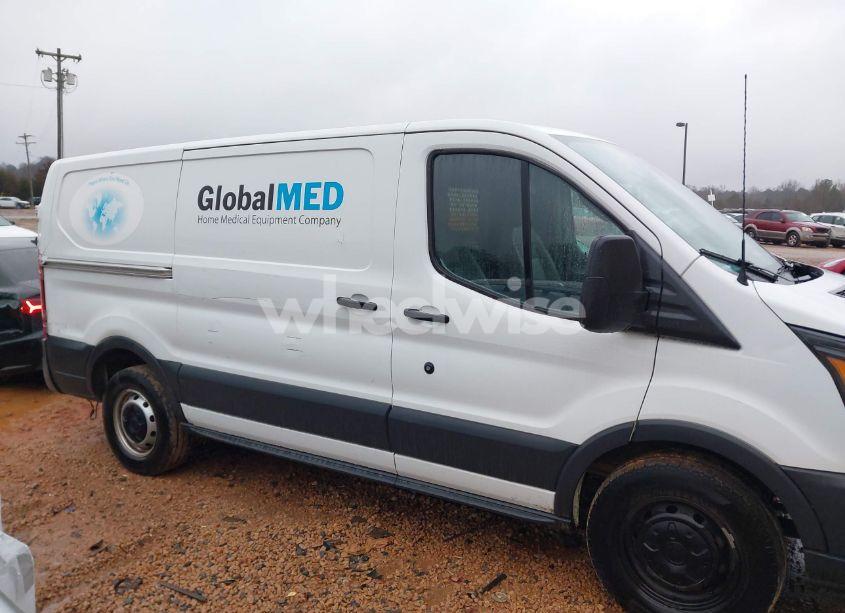 Photo 13 of 2018 Ford Transit-150 (VIN 1FTYE1YM9JKB54102)