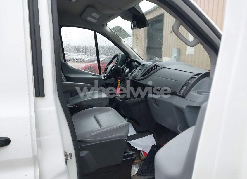 Photo 5 of 2018 Ford Transit-150 (VIN 1FTYE1YM9JKB54102)