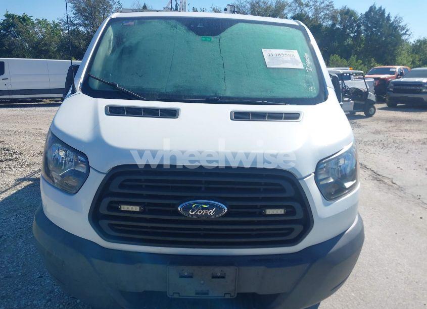 Photo 12 of 2018 Ford Transit-150 (VIN 1FTYE1ZM0JKA39340)