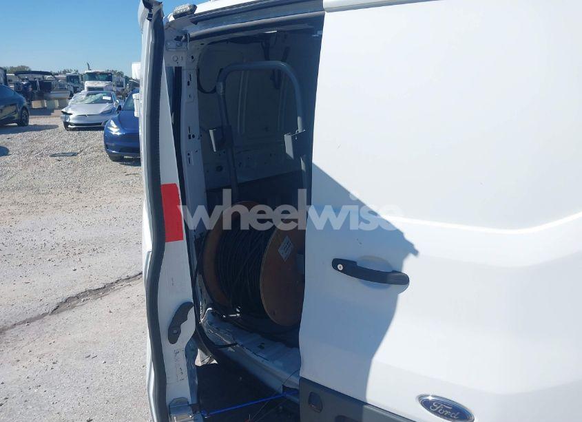 Photo 17 of 2018 Ford Transit-150 (VIN 1FTYE1ZM0JKA39340)