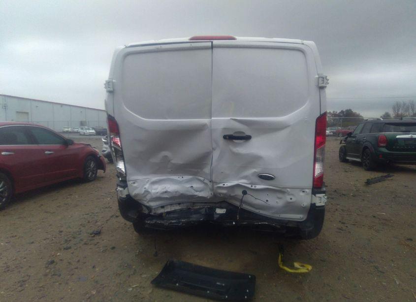 Photo 17 of 2018 Ford Transit-150 (VIN 1FTYE1ZM0JKA53044)