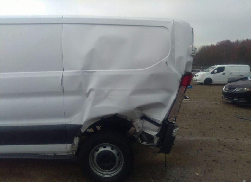 Photo 18 of 2018 Ford Transit-150 (VIN 1FTYE1ZM0JKA53044)