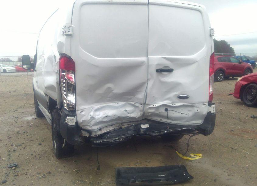 Photo 6 of 2018 Ford Transit-150 (VIN 1FTYE1ZM0JKA53044)