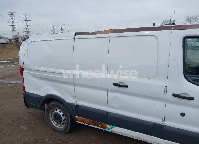 Photo 6 of 2018 Ford Transit-150 (VIN 1FTYE1ZM0JKB51426)