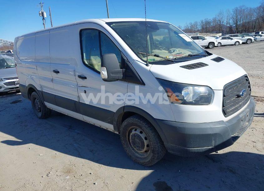 2016 Ford Transit-150 (VIN 1FTYE1ZM1GKB22994) main photo