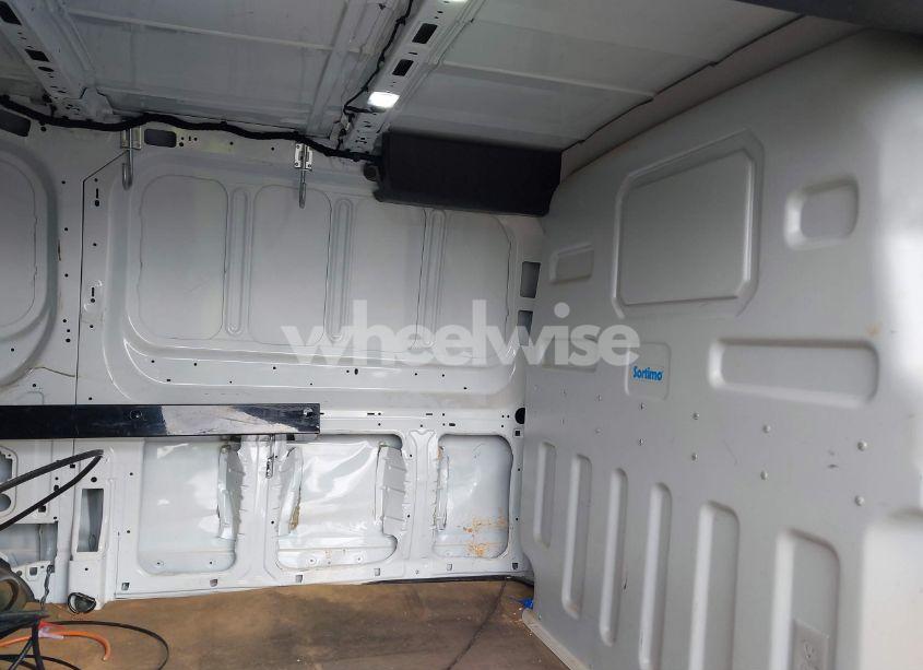 Photo 8 of 2019 Ford Transit-150 (VIN 1FTYE1ZM1KKA55404)