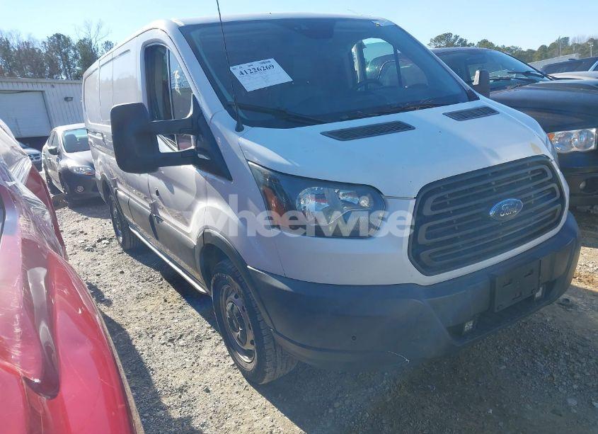 2016 Ford Transit-150 (VIN 1FTYE1ZM2GKB06609) main photo
