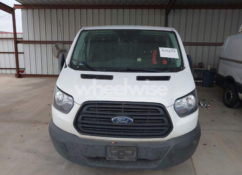 Photo 12 of 2019 Ford Transit-150 (VIN 1FTYE1ZM2KKB46391)