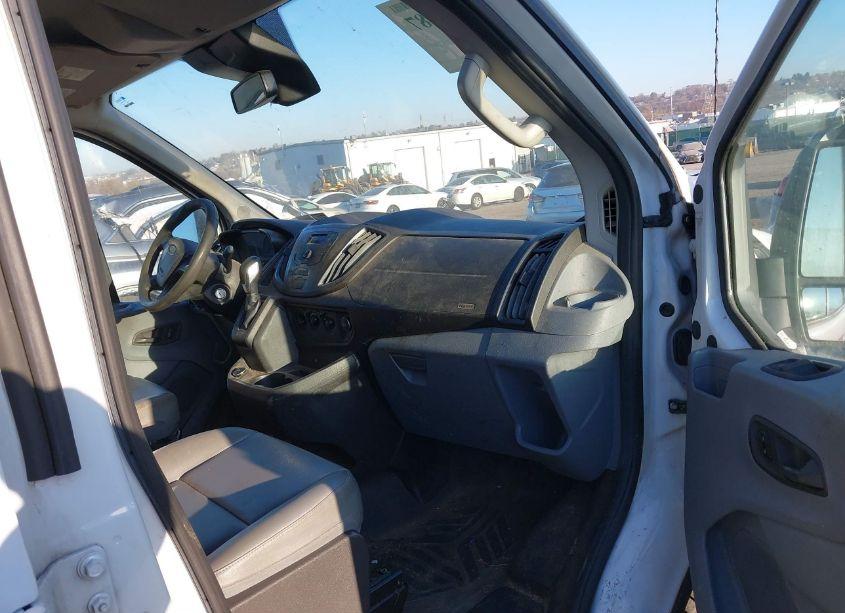 Photo 5 of 2017 Ford Transit-150 (VIN 1FTYE1ZM3HKA29539)