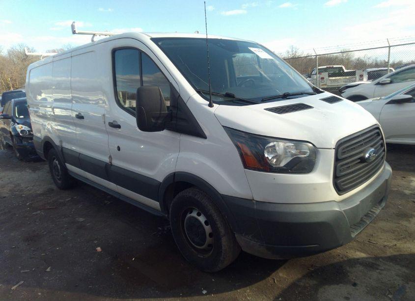 2017 Ford Transit-150 (VIN 1FTYE1ZM4HKA27346) main photo