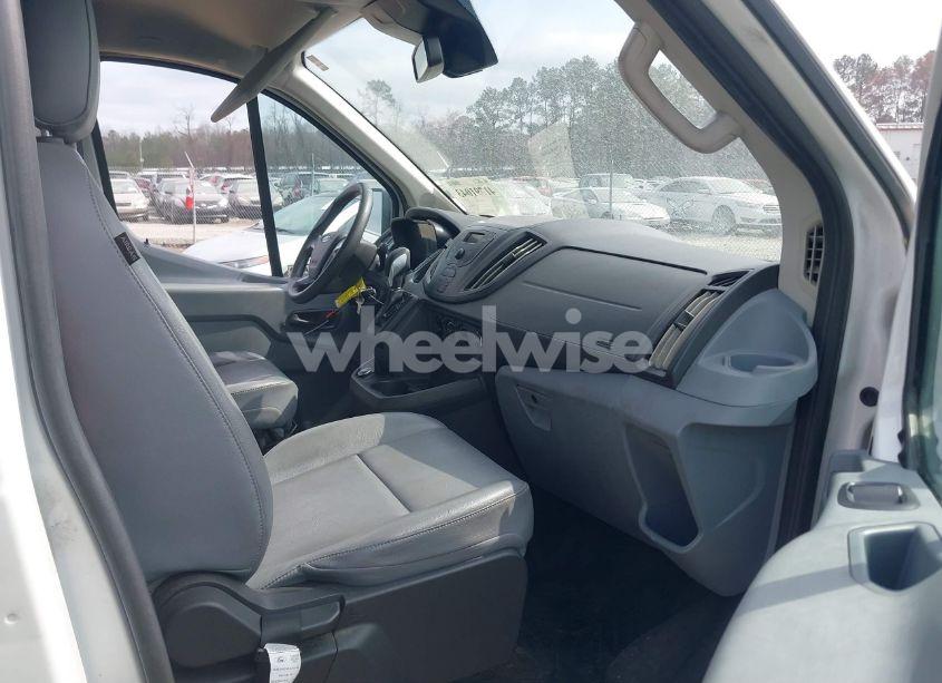 Photo 5 of 2018 Ford Transit-150 (VIN 1FTYE1ZM4JKB56208)