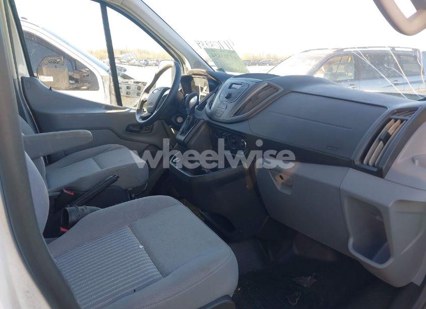 Photo 5 of 2018 Ford Transit-150 (VIN 1FTYE1ZM5JKB30815)
