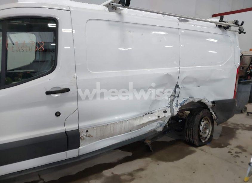 Photo 6 of 2018 Ford Transit-150 (VIN 1FTYE1ZM6JKB50362)