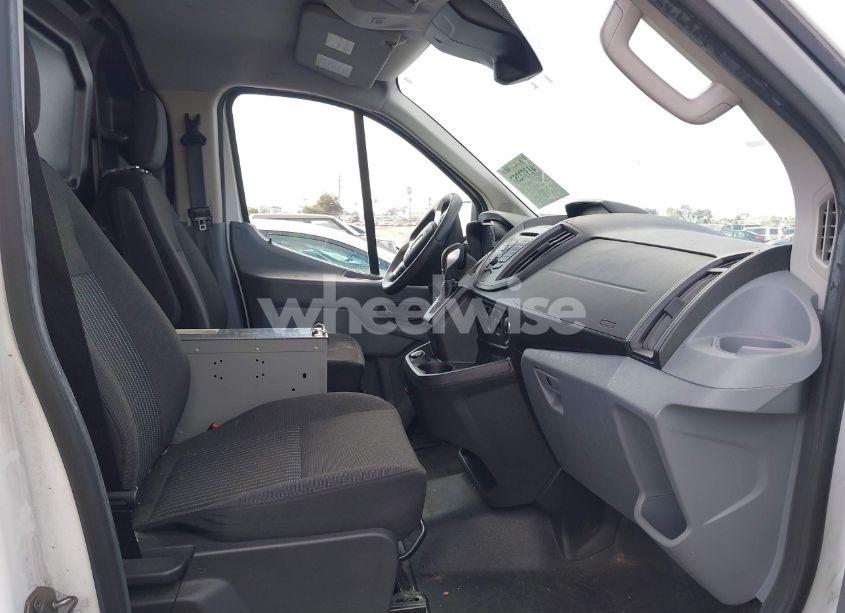 Photo 5 of 2019 Ford Transit-150 (VIN 1FTYE1ZM7KKB88104)