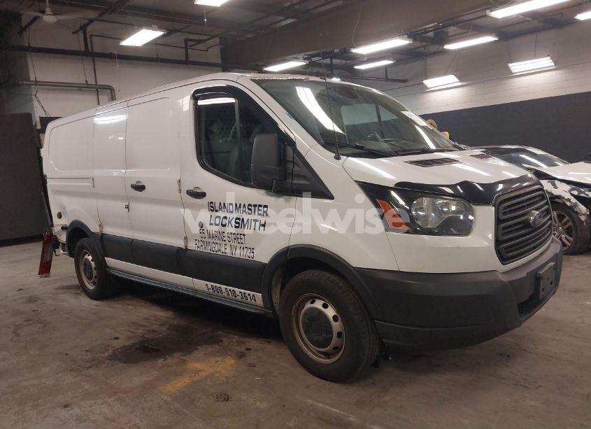 2019 Ford Transit-150 (VIN 1FTYE1ZM8KKA47462) main photo