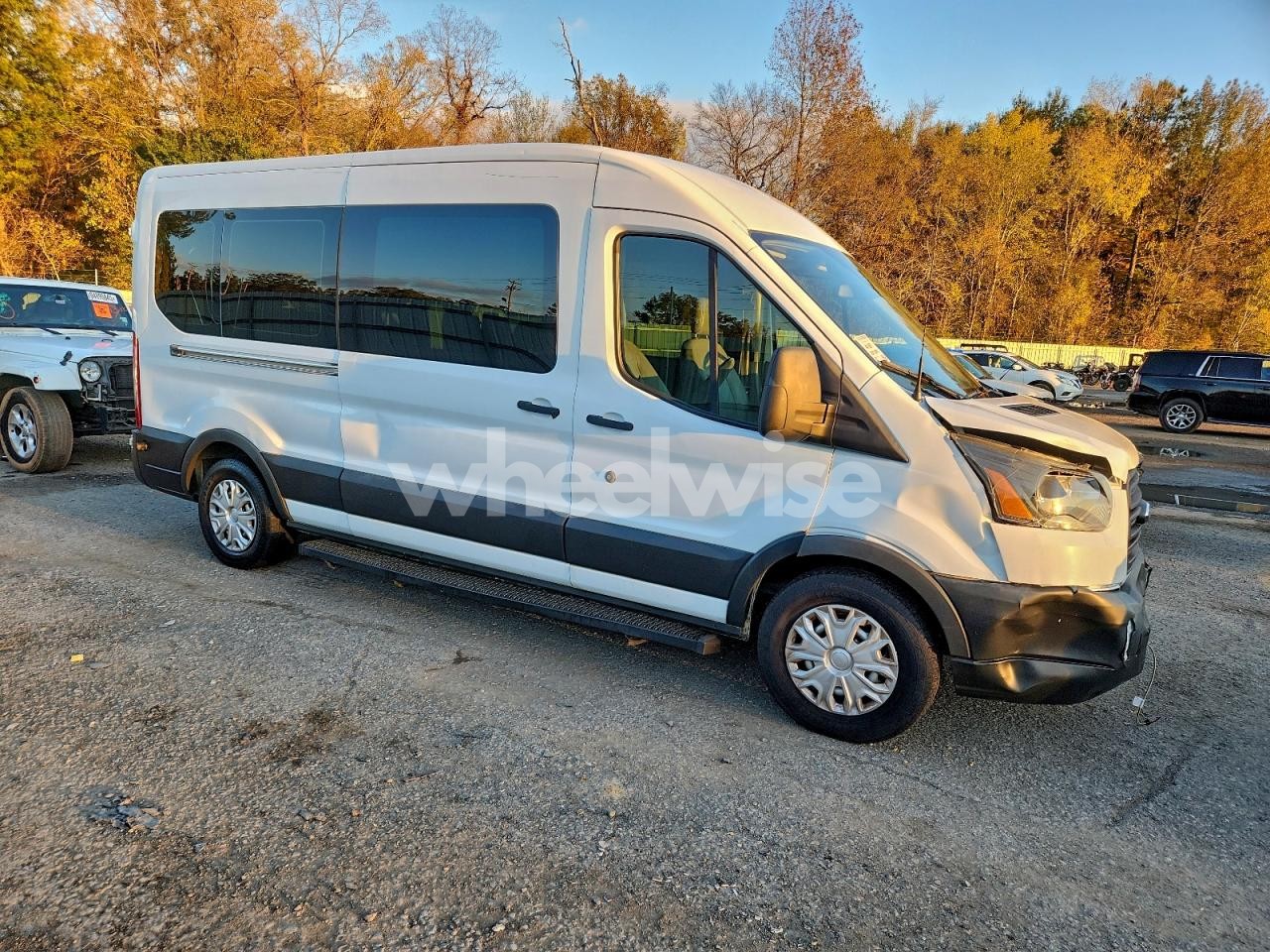 Photo 4 of 2018 FORD TRANSIT T-150 (VIN 1FTYE2CM0JKA17823)