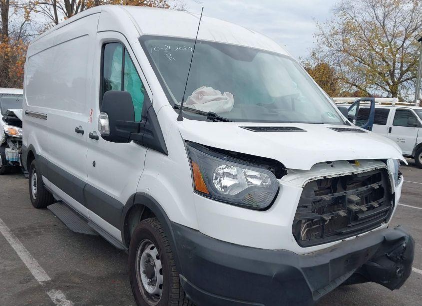 2019 Ford Transit-150 (VIN 1FTYE2CM1KKB35901) main photo
